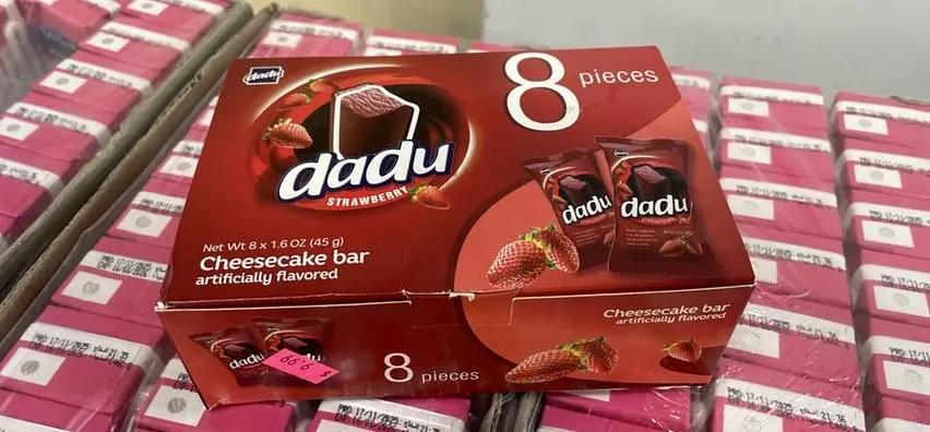 Dadu strawberry cheesecake bar 8 pices by DADU