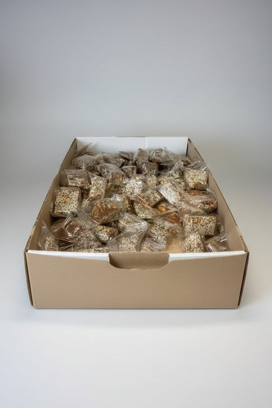 Master Delight Turkish Delight with Pistachios on long round tray in vacuum bag(pack of 1) by MASTER