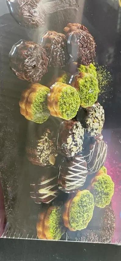 Aghati Petit Four Cookies by AGHATI