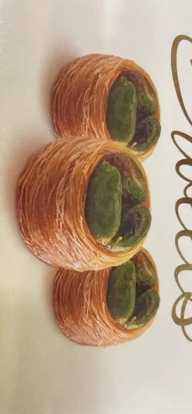 Nafeeseh Esh El Bolbol Pistachio by NAFEESEH