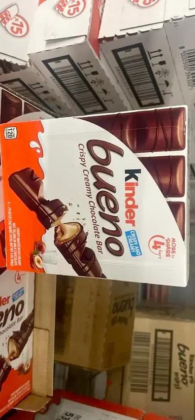 Kinder Bueno Milk Chocolate and Hazelnut Cream, 8 Pack, 4 Individually Wrapped Chocolate Bars, 3 oz Each by KINDER